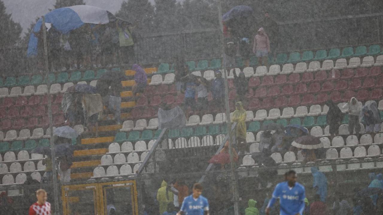 Pioggia durante Napoli Girona