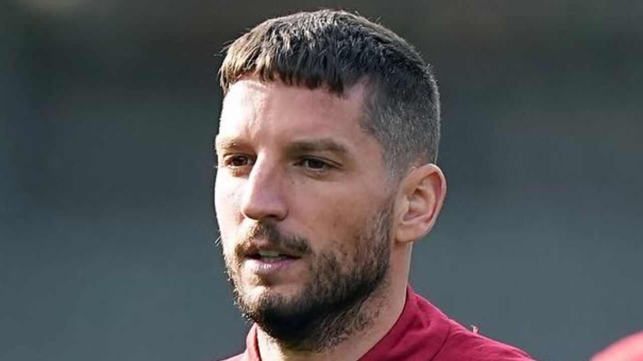 Mertens con la frangetta