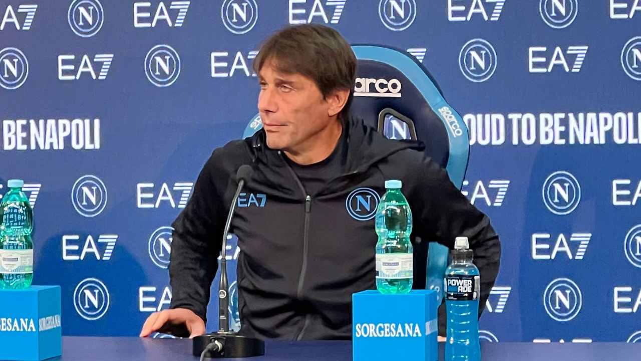 Antonio Conte in conferenza stampa