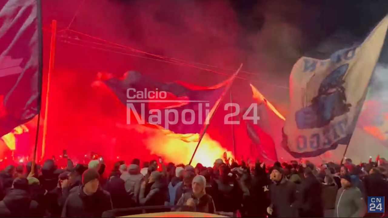 Tifosi del Napoli a Capodichino