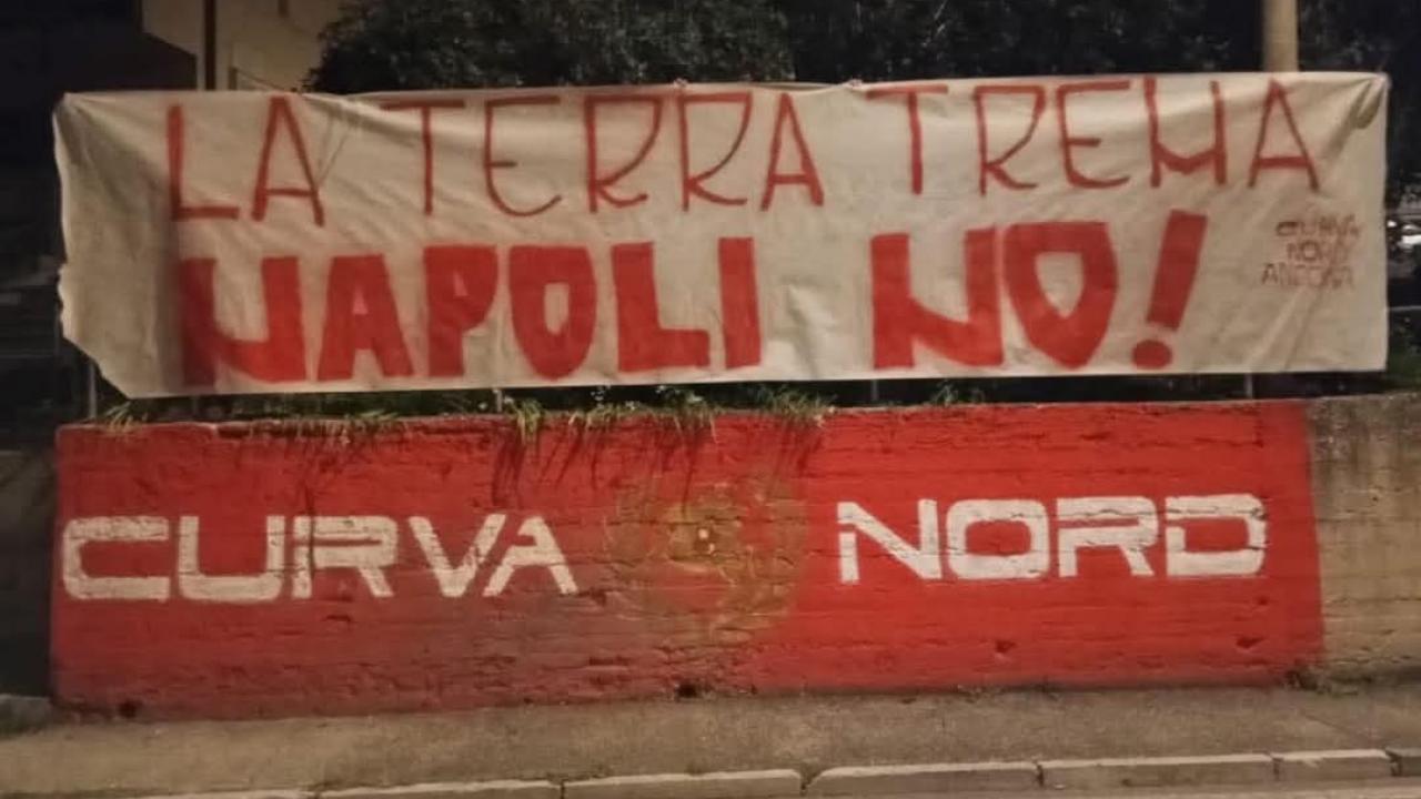 Striscione Ancona