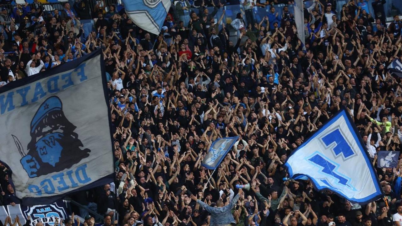 Tifosi Napoli allo stadio Maradona