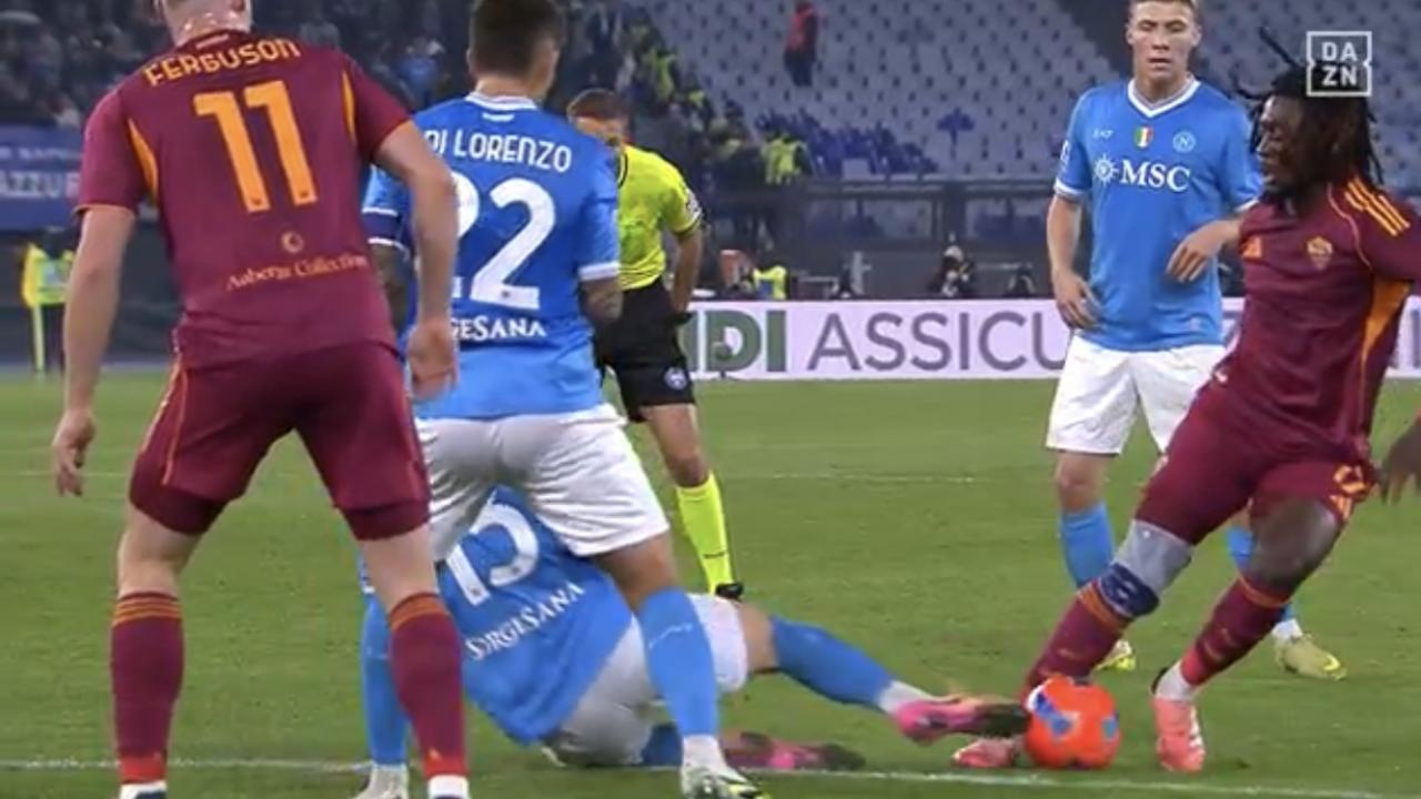 Moviola Roma-Napoli, gol Neres regolare