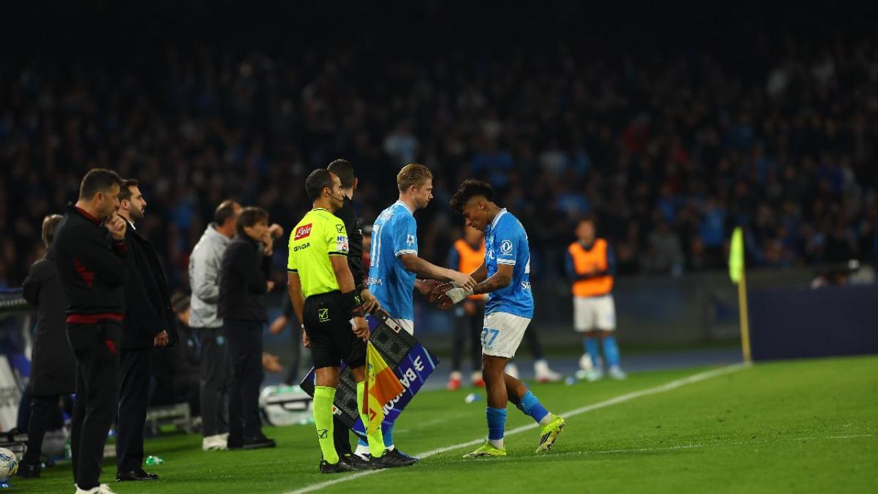De Bruyne e Alisson Santos