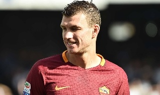 Benevento-Roma 0-2 al 45': Dzeko apre le marcature, poi l'autogol di Lucioni