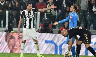 Mario Mandzukic in Juventus-Napoli