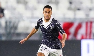 Adam Ounas è un calciatore francese di origini algerine, centrocampista o ala del Bordeaux