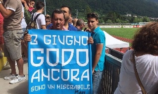 Striscione contro la Juve a Dimaro