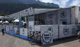 Kiss Kiss Napoli arriva a Dimaro nel ritiro degli azzurri