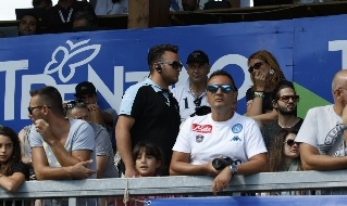 Dimaro, curiosità in tribuna: aumenta il numero di addetti alla sicurezza, vietati video anche ai tifosi