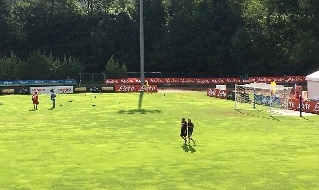 Dimaro, seduta mattutina: Giuntoli già sul campo in tenuta sportiva