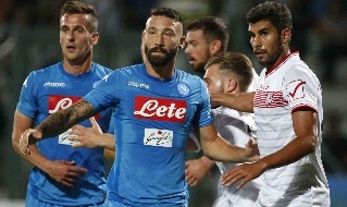 Ciro Immobile esulta con la maglia della Lazio