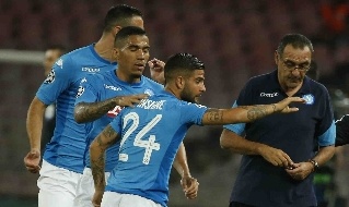 Lorenzo Insigne è un calciatore italiano, attaccante del Napoli e della Nazionale italiana