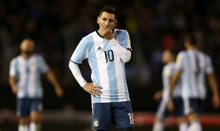 Messi disperato con la maglia dell'Argentina