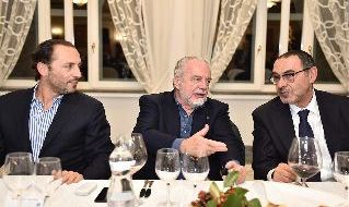 Aurelio e Luigi De Laurentiis e Sarri a Villa D'Angelo per la cena di Natale della SSC Napoli