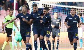 Gaston Ramirez esulta dopo un gol con la maglia della Sampdoria