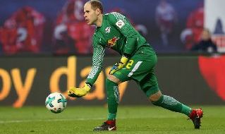 Peter Gulacsi con la divisa del Lipsia
