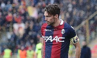 Simone Verdi fascia capitano Bologna