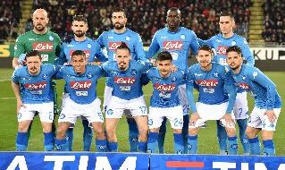 Cagliari - Napoli, Mertens, Hamsik, Insigne, Callejon e gli altri azzurri schierati in campo