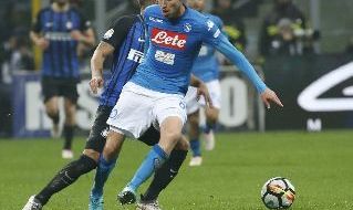 Jorginho con la maglia del Napoli