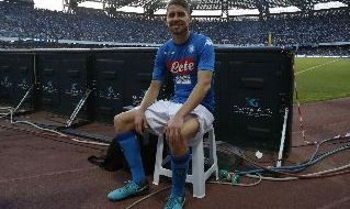 Jorginho con la maglia del Napoli al San Paolo