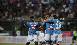 Napoli - Carpi, l'esultanza degli azurri per il gol di Allan. Foto: Ciro De Luca