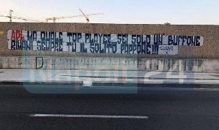 Striscione contro De Laurentiis