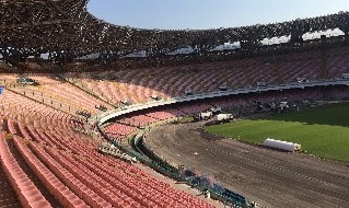 Stadio San Paolo di Napoli: lavori sulla pista d'atletica