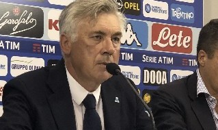 Carlo Ancelotti, allenatore Napoli, in conferenza stampa