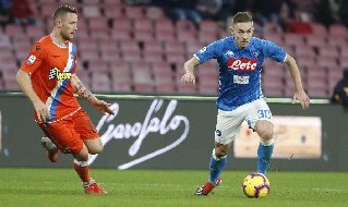 Marko Rog in azione con la maglia del Napoli