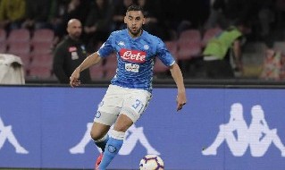 Faouzi Ghoulam in azione con la maglia del Napoli