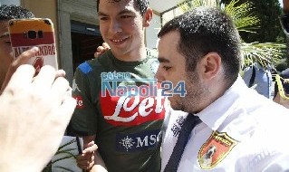 Lozano con la maglia del Napoli