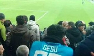 Tifoso Napoli "Gesù 33"