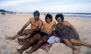 Maradona e i suoi genitori, Don Diego e Dona Tota