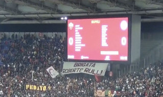 Cori tifosi Roma Napoli