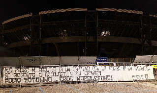 striscione Curva A Antonio Juliano