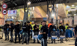 Polizia allo stadio Maradona