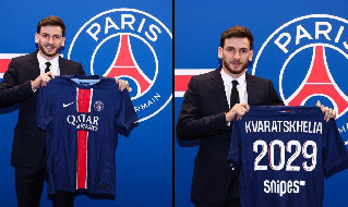 Kvaratskhelia al PSG: è ufficiale